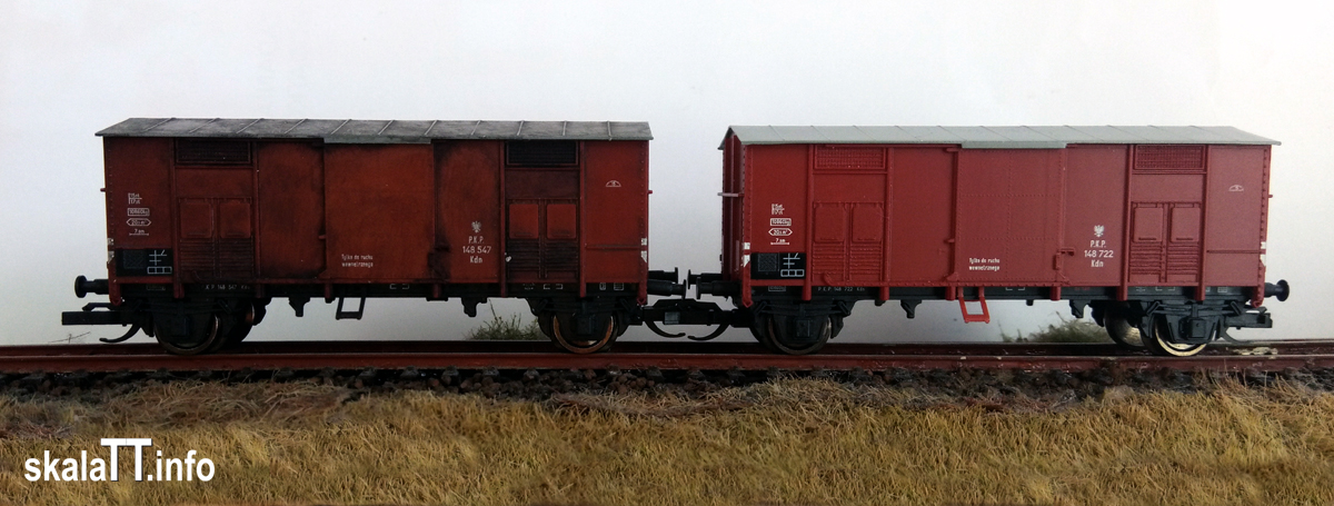 Hädl Manufaktur/EKA-model: zestaw wagonów krytych pochodzenia włoskiego ep. IIIb nr kat. 553180. Wagony PKP Kdn 148 547 i Kdn 148 722